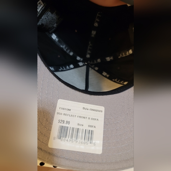 BNWT Batman Snapback Hat - Picture 6 of 6